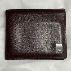 Gucci bi-fold wallet